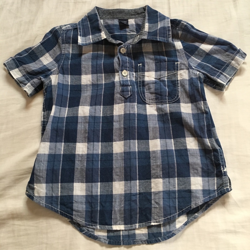 Gap boys plaid short sleeve with pocket shirt size 3T
